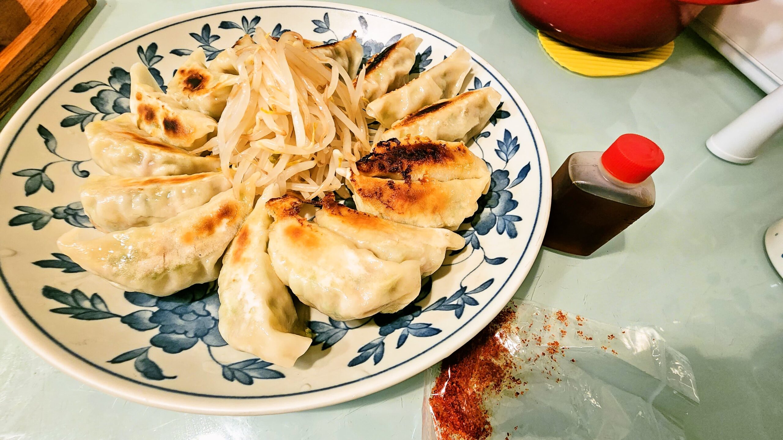 餃子のまるかわの餃子