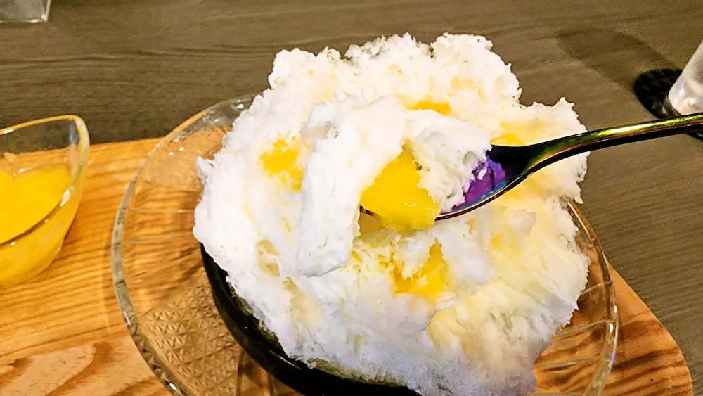 55MAHALOのパイナップルかき氷のアップ画像