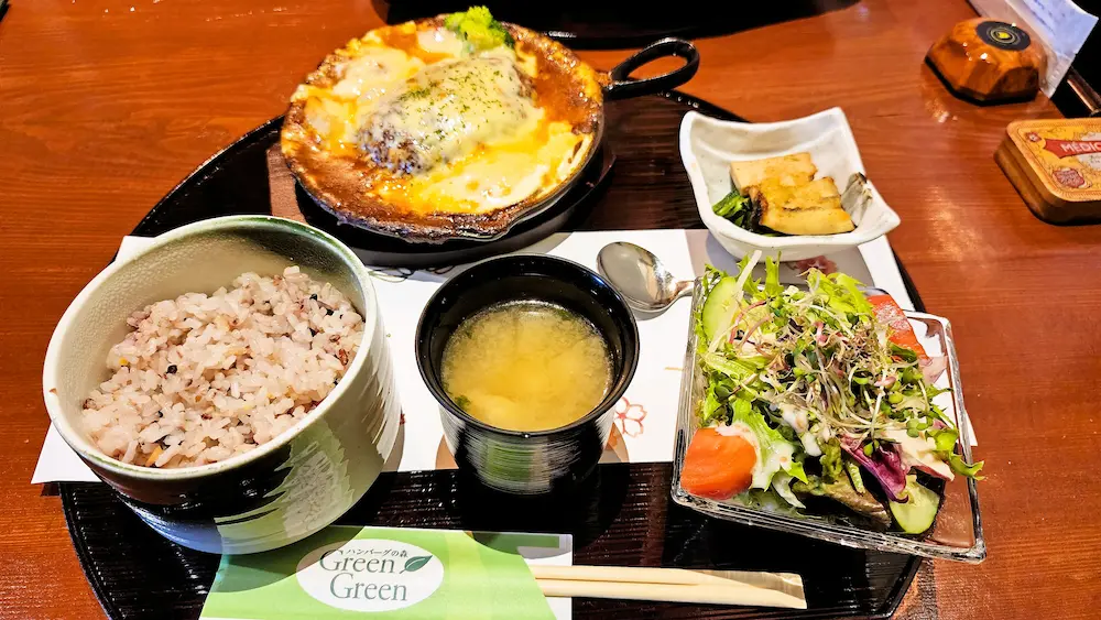 ハンバーグの森 Green Greenの煮込みハンバーグ