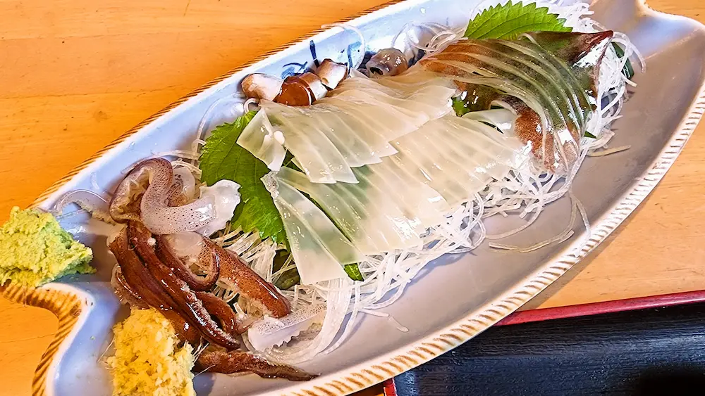 味くらべの活イカ1