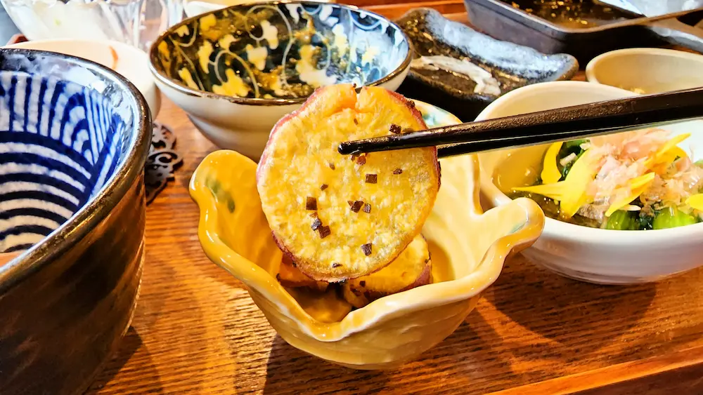 昼ごはんや おばんざいのおばんざい料理　さつまいも