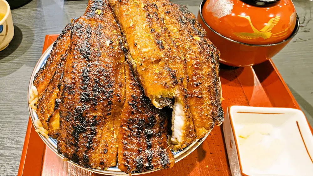 炭火鰻と特選和牛ふじさん浜松原島店の肉厚一本うな丼ふじアップ