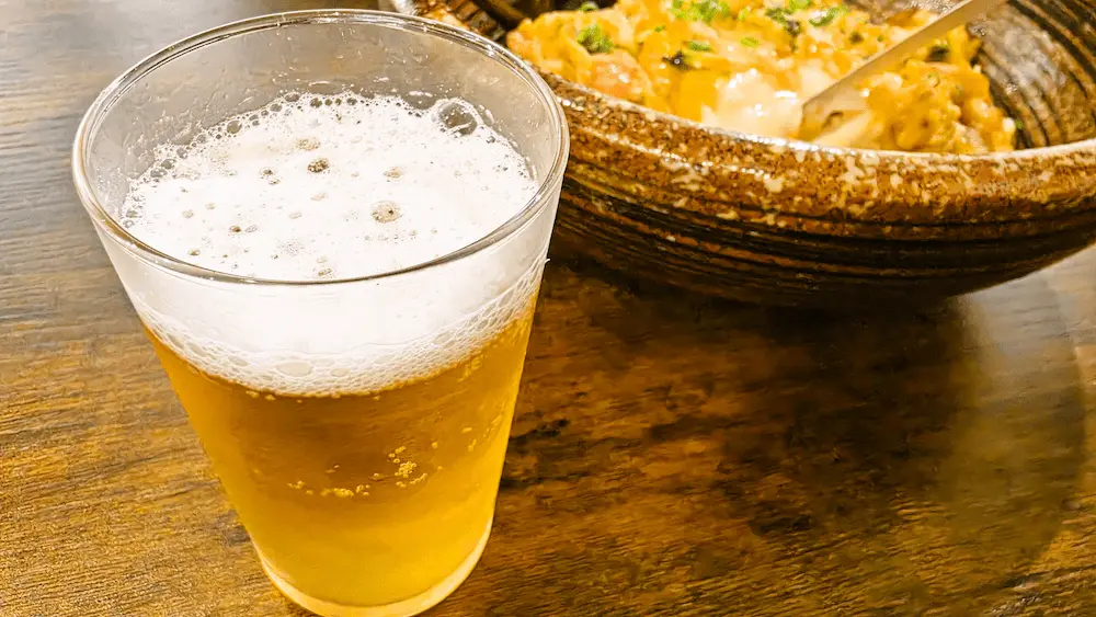 海飯で海鮮を肴に飲むビールはおいしい