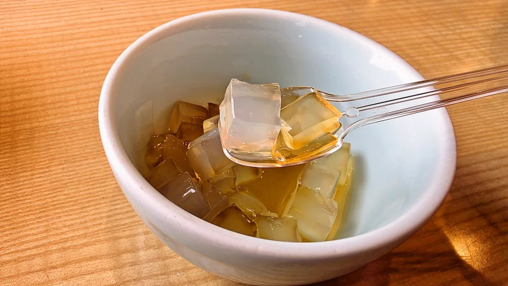 海女の小屋 あら煮定食のところてん