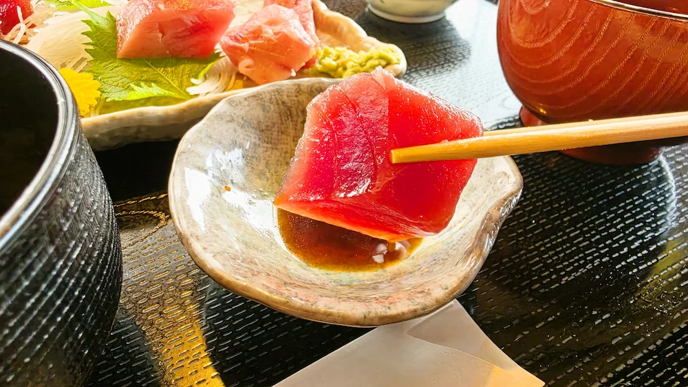 魚福の本マグロ中トロ＆赤身ミックスB大盛の赤身のアップ