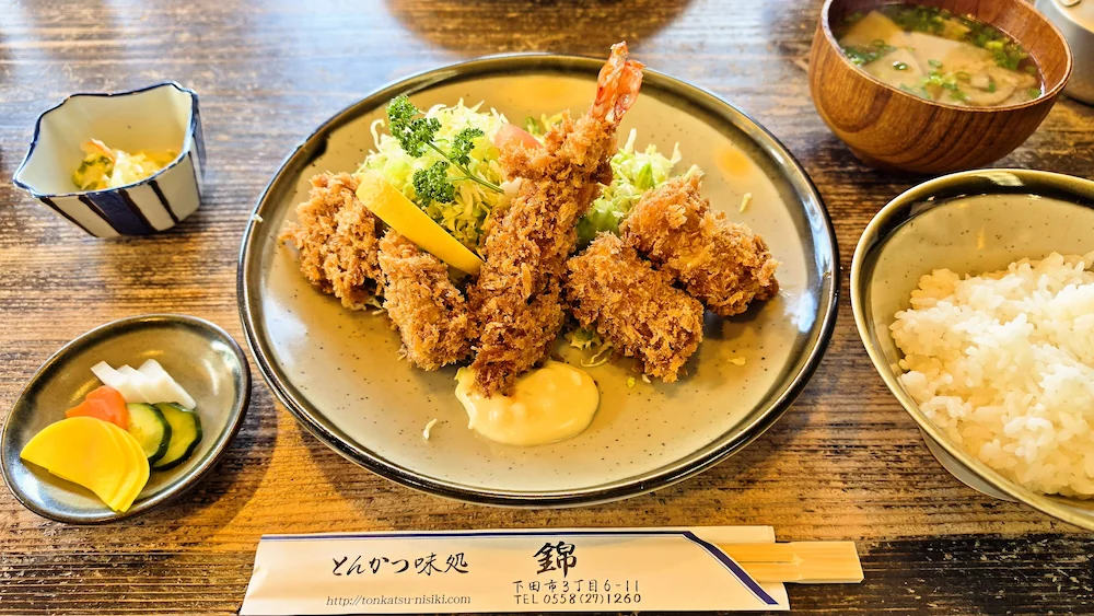 とんかつ錦のお好み盛り合わせ定食