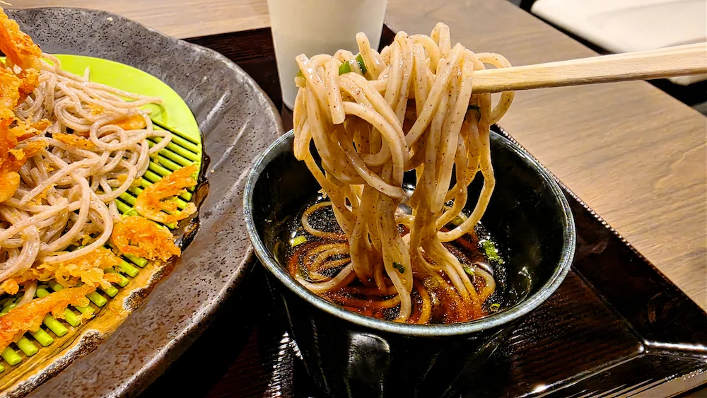 しずまえ食堂のざるそば
